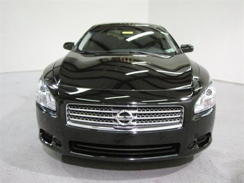 Nissan Maxima 2010 photo 2