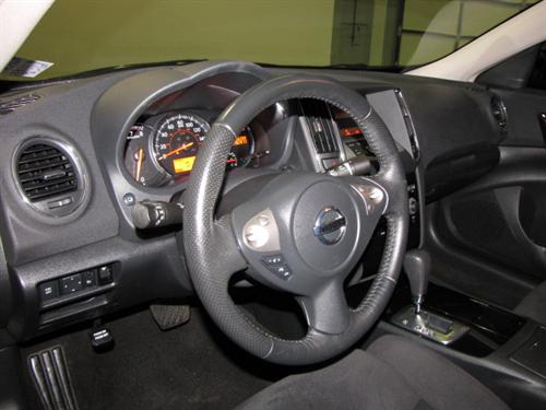 Nissan Maxima 2010 photo 4