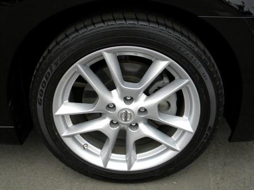 Nissan Maxima XR Other