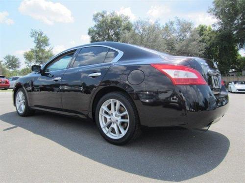 Nissan Maxima 2010 photo 2