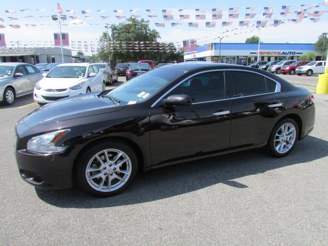 Nissan Maxima 2010 photo 2