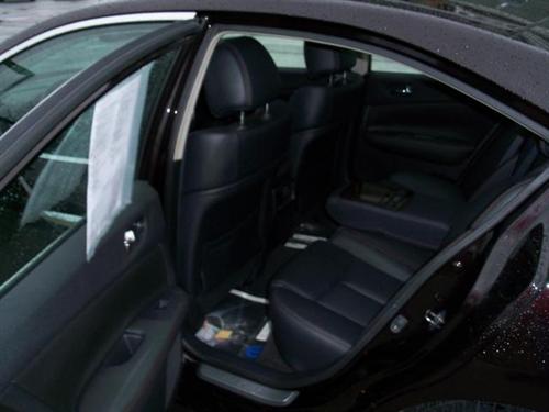 Nissan Maxima 2010 photo 1