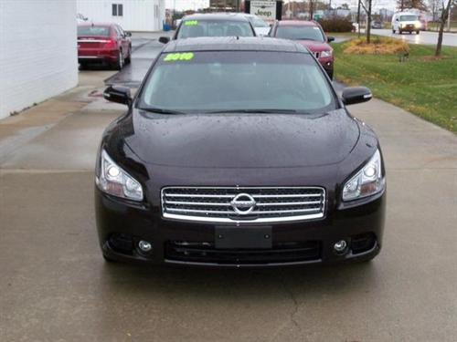 Nissan Maxima 2010 photo 2
