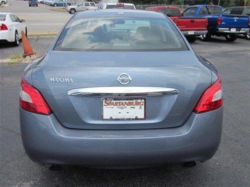 Nissan Maxima 2010 photo 1