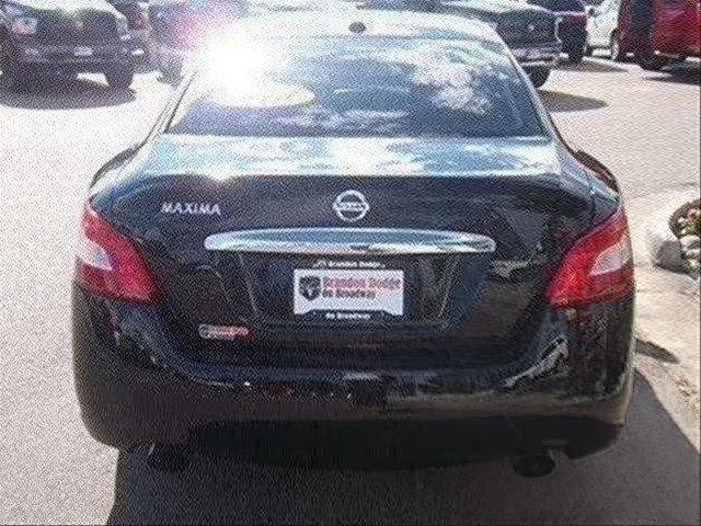 Nissan Maxima 2010 photo 4