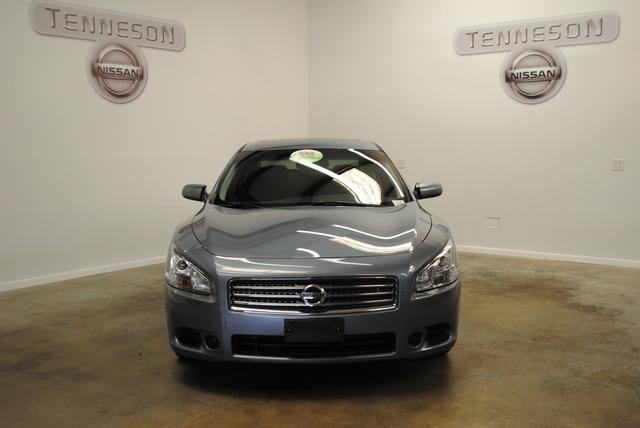 Nissan Maxima 2010 photo 2