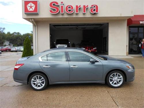 Nissan Maxima 2010 photo 1