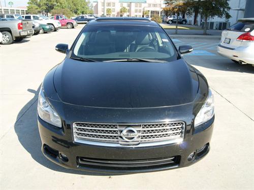 Nissan Maxima 2010 photo 2