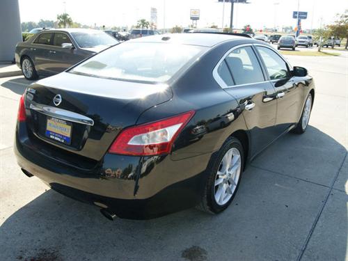 Nissan Maxima 2010 photo 5