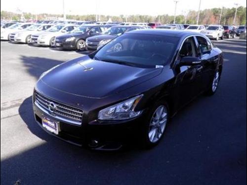 Nissan Maxima 2010 photo 1