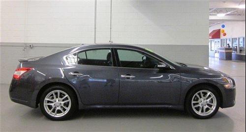 Nissan Maxima XR Other