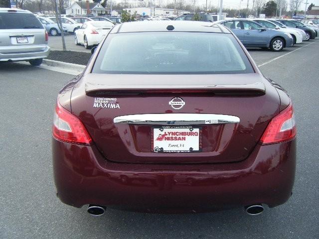 Nissan Maxima 2011 photo 5