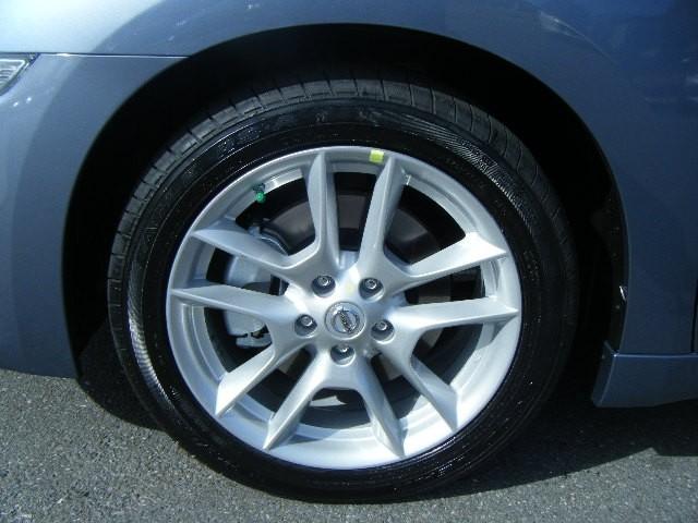 Nissan Maxima 2011 photo 1