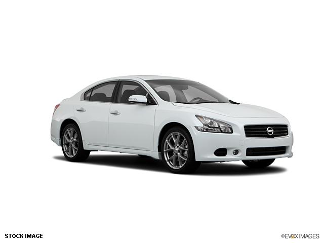 Nissan Maxima 2011 photo 2