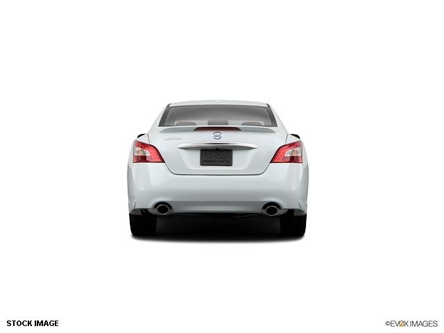 Nissan Maxima 2011 photo 5