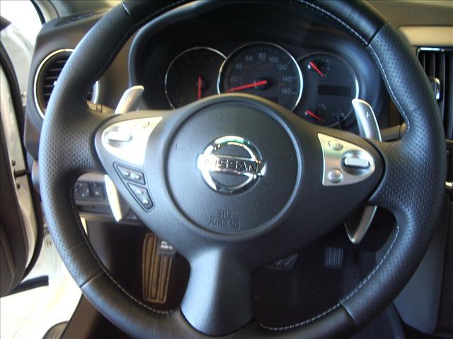 Nissan Maxima 2011 photo 4