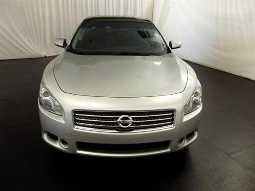 Nissan Maxima 2011 photo 1