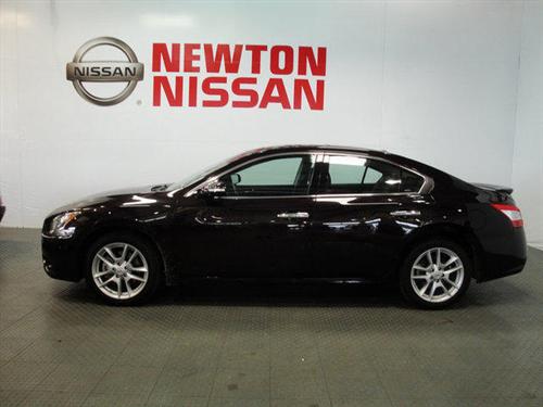 Nissan Maxima XR Other