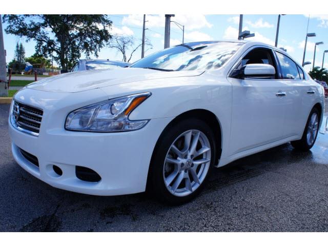 Nissan Maxima 2011 photo 3