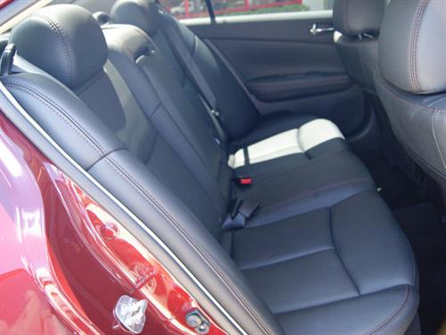 Nissan Maxima 2011 photo 4