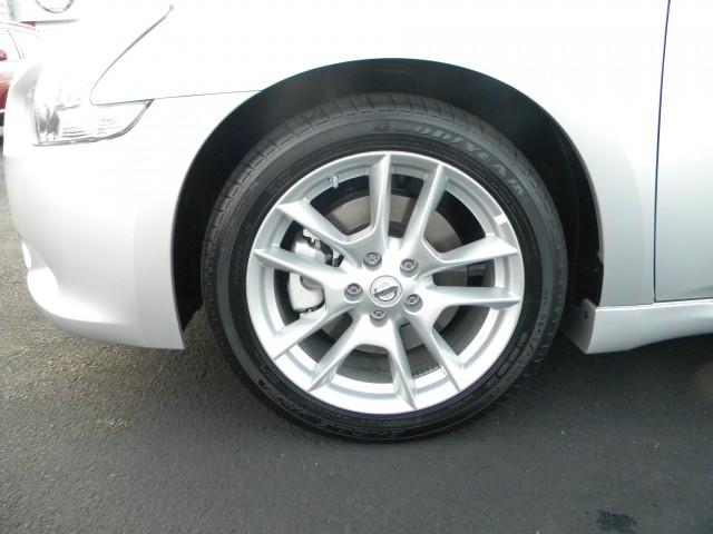 Nissan Maxima 2011 photo 2