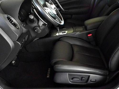 Nissan Maxima 2011 photo 4