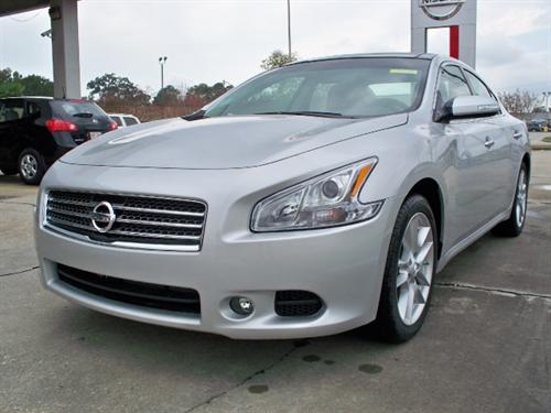 Nissan Maxima 2011 photo 2