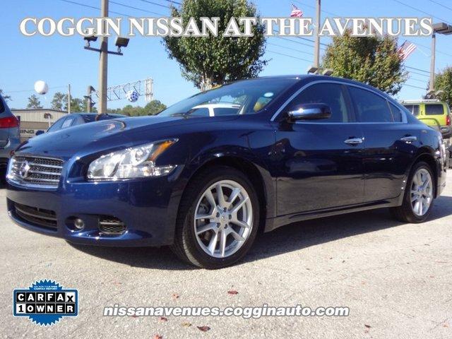 Nissan Maxima 2011 photo 1