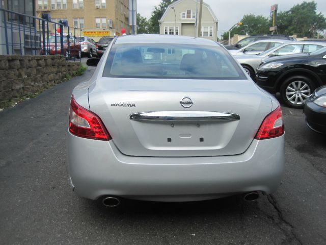 Nissan Maxima 2011 photo 3