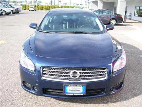 Nissan Maxima 2011 photo 1
