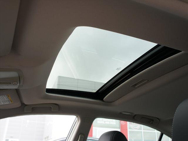 Nissan Maxima 2011 photo 4