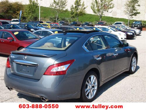 Nissan Maxima 2011 photo 2