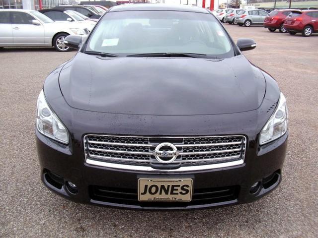Nissan Maxima 2011 photo 1