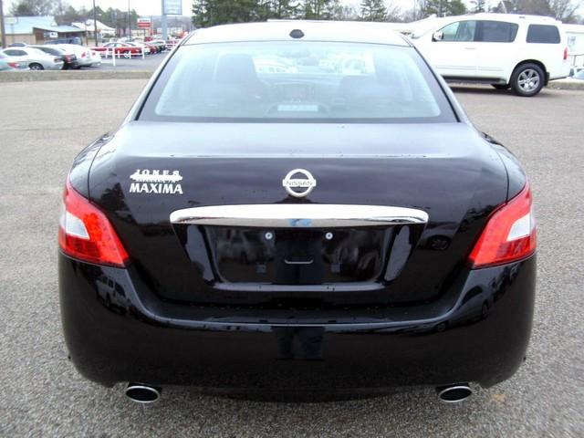 Nissan Maxima 2011 photo 5