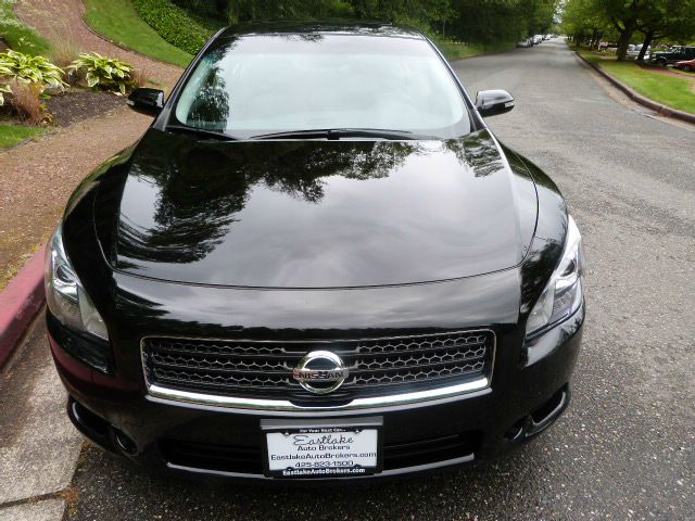 Nissan Maxima 2011 photo 3