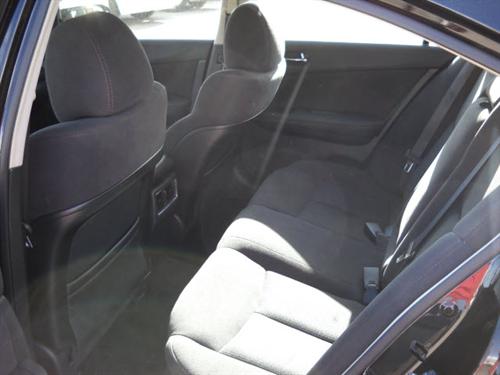 Nissan Maxima 2011 photo 2