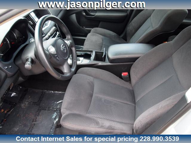 Nissan Maxima 2011 photo 3