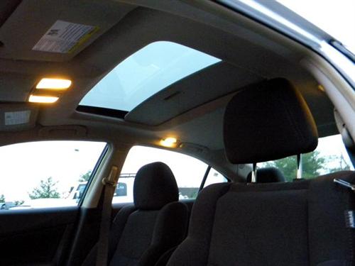 Nissan Maxima 2011 photo 1