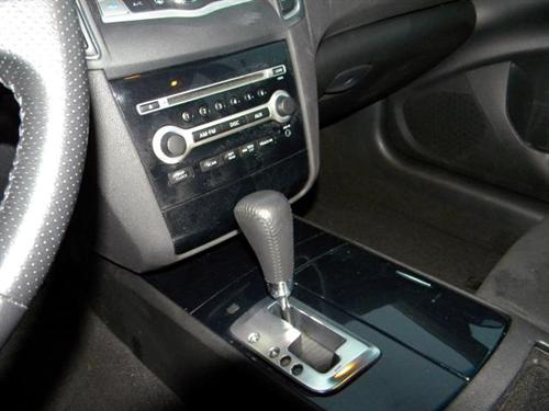 Nissan Maxima 2011 photo 2