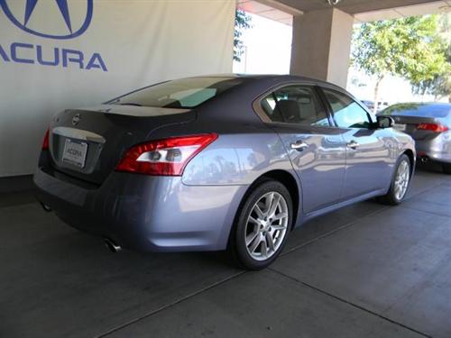 Nissan Maxima 2011 photo 4