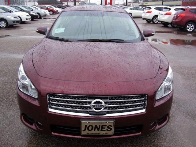 Nissan Maxima 2011 photo 2