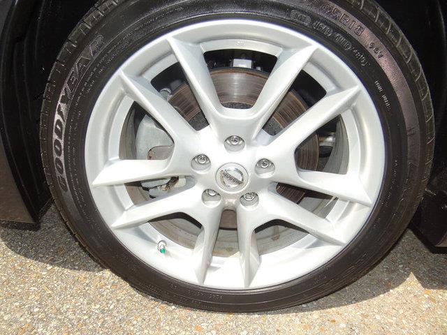 Nissan Maxima 2011 photo 1