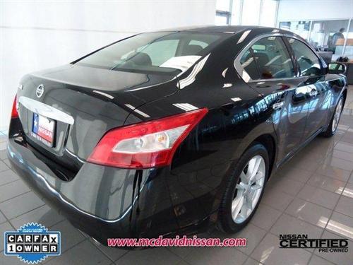 Nissan Maxima 2011 photo 2