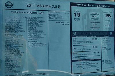 Nissan Maxima 2011 photo 1