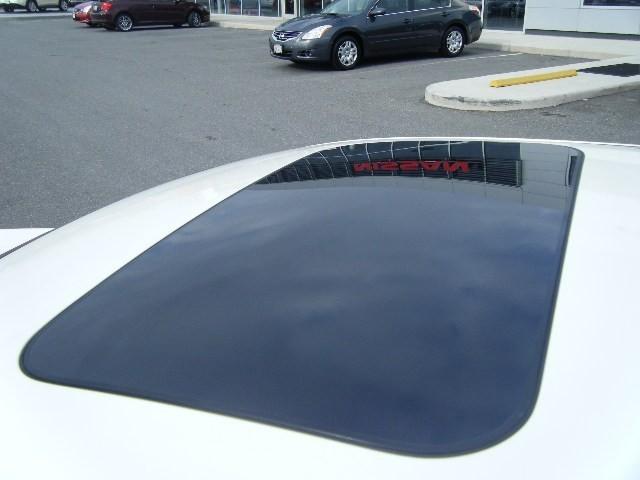 Nissan Maxima 2011 photo 2