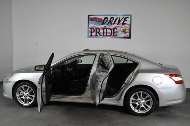 Nissan Maxima 2011 photo 3