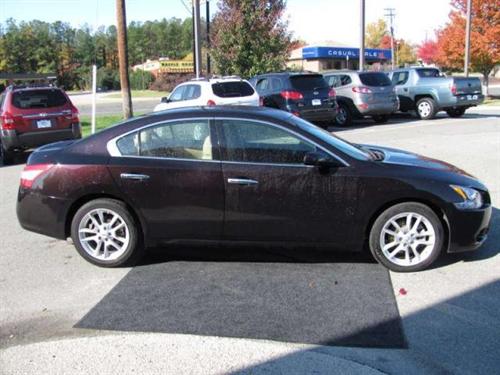 Nissan Maxima 2011 photo 1