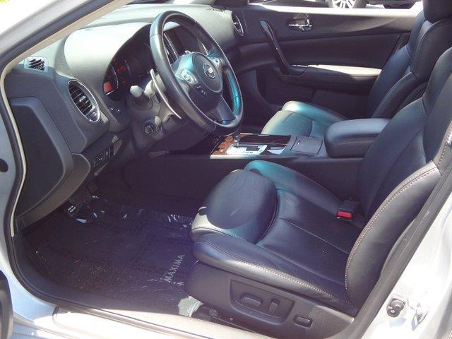 Nissan Maxima ST Quad Cab Short Be Sedan