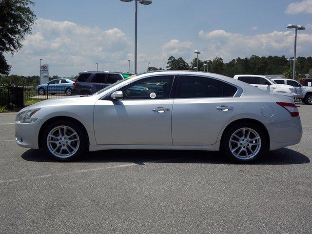Nissan Maxima 2011 photo 4