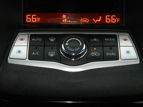 Nissan Maxima 2011 photo 5